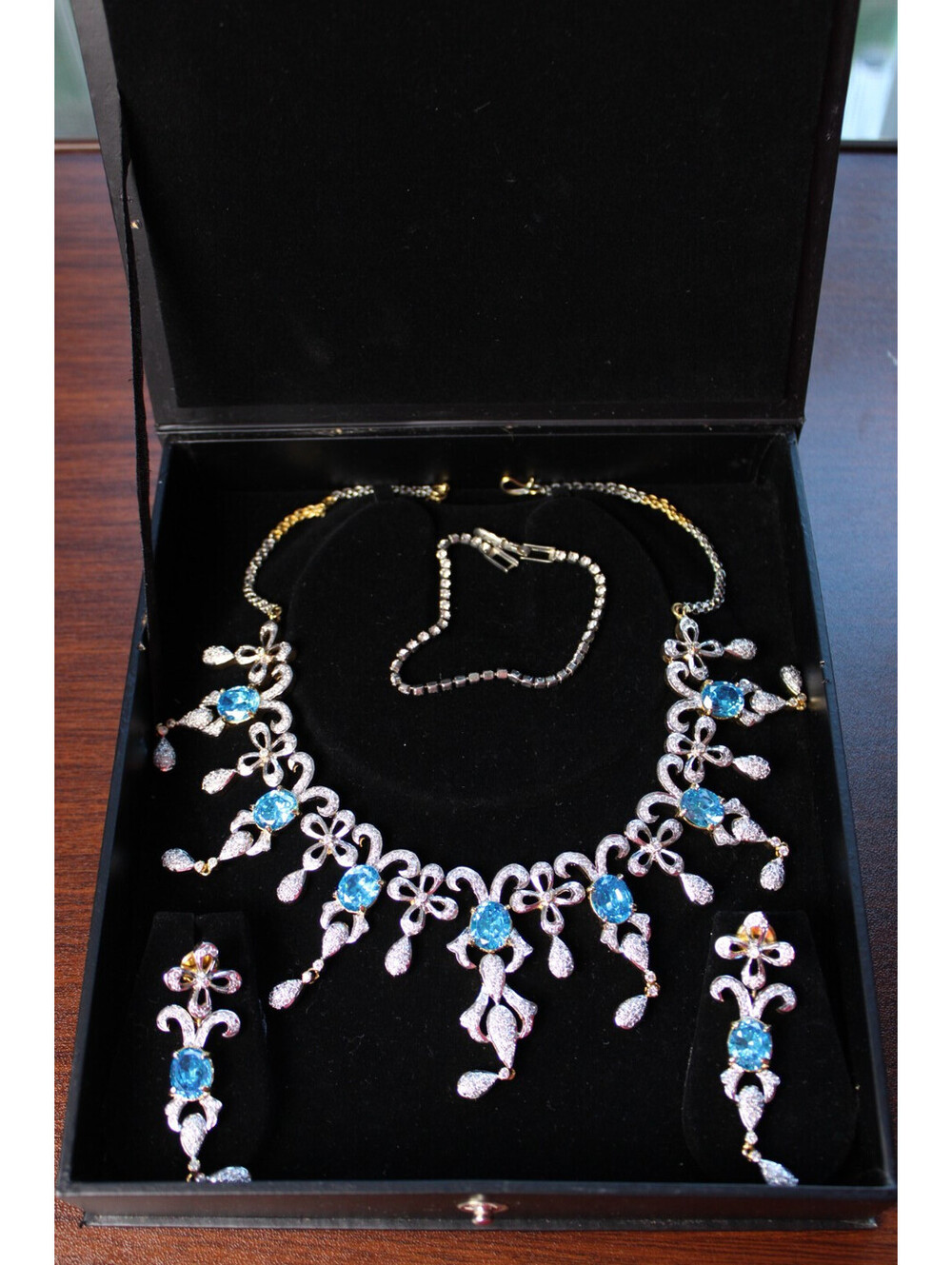 Neeru's Yuva Fashion Jewelry Set - American Diamond & Blue Crystals - Worn Once!
